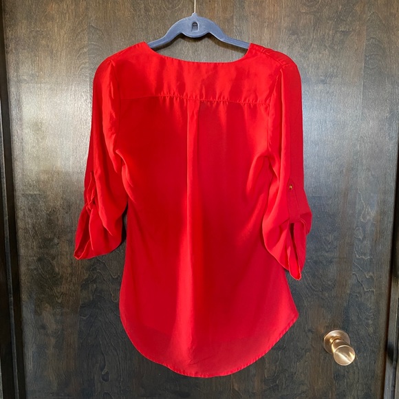 Like new women’s Rue 21 dress shirt 👚 - Picture 2 of 3